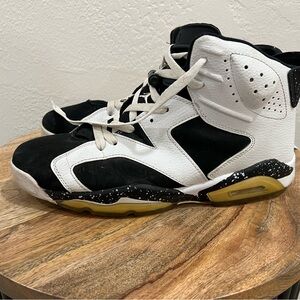 Jordan 6 Retro Oreos size 12